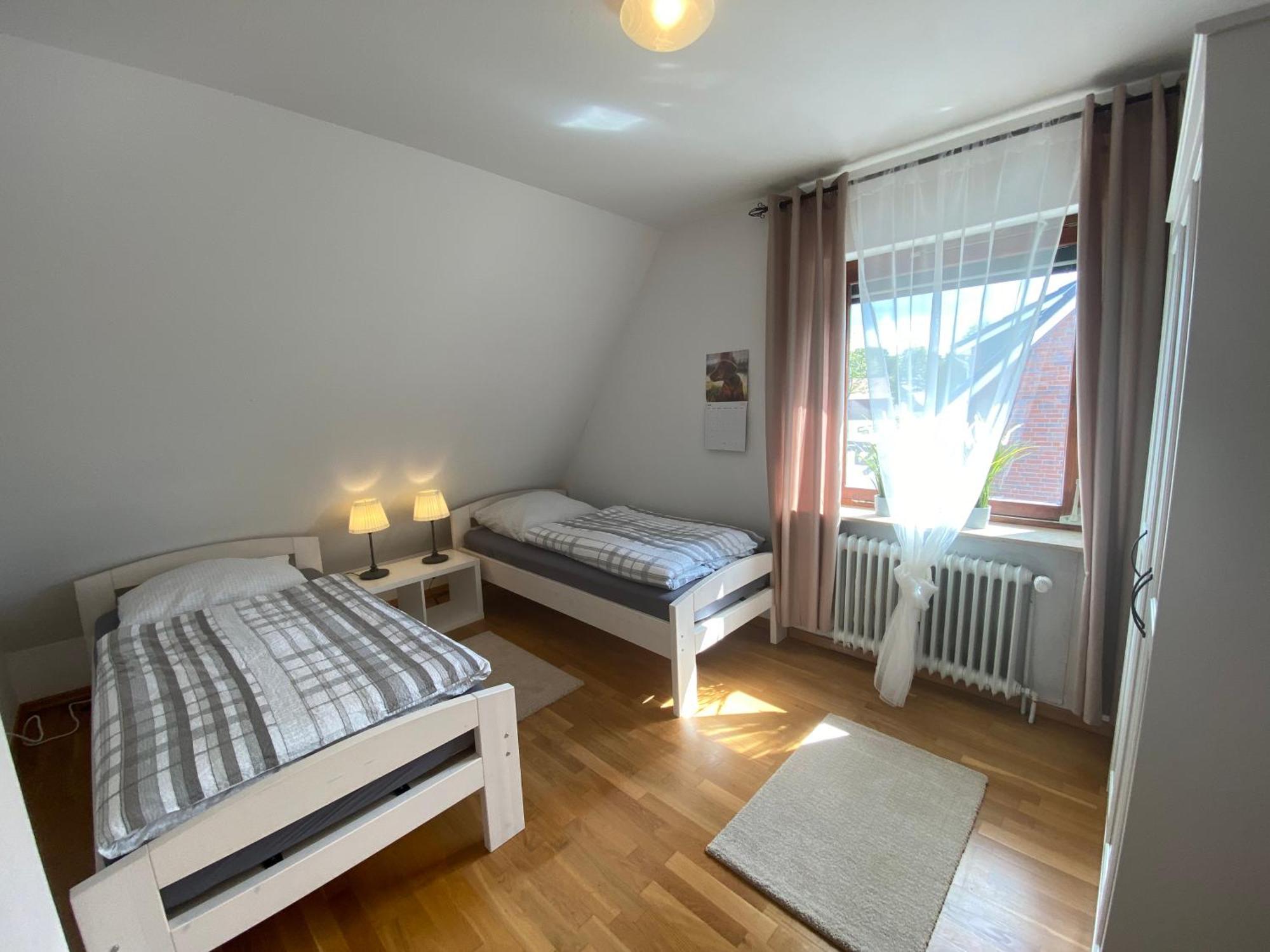 Ferienwohnung Mit Balkon Und Eingezaeunten Garten آوريش المظهر الخارجي الصورة