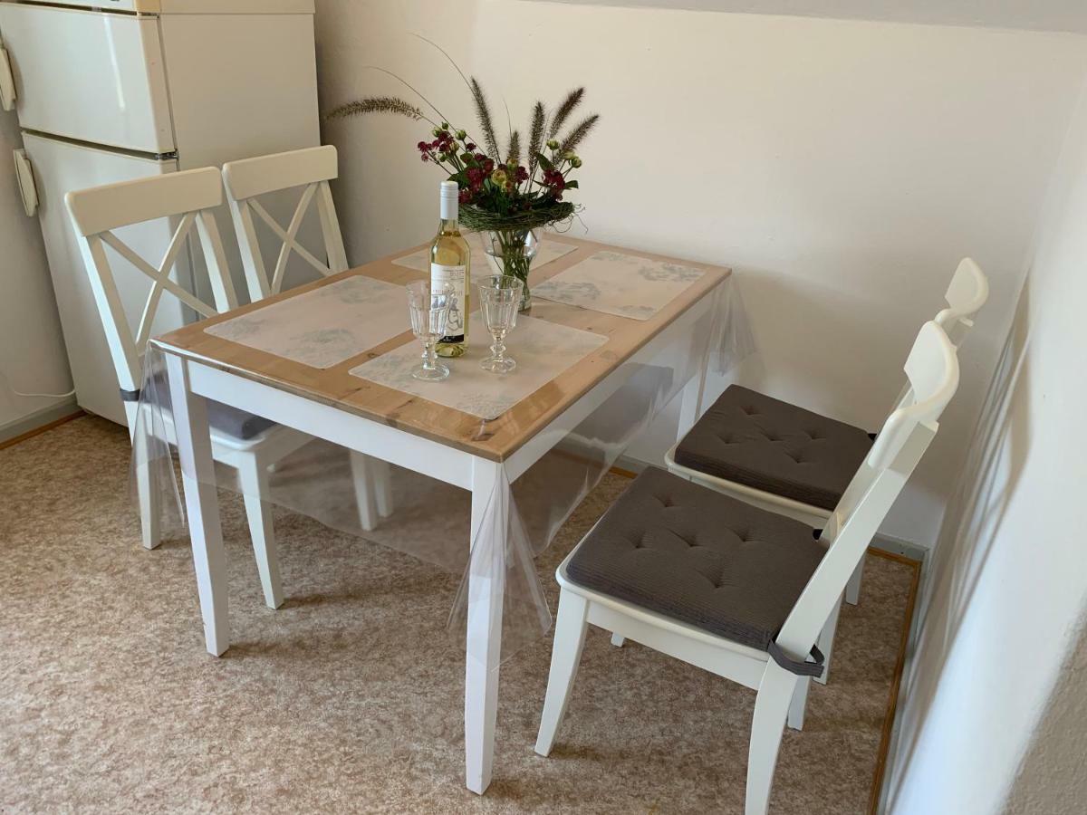 Ferienwohnung Mit Balkon Und Eingezaeunten Garten آوريش المظهر الخارجي الصورة